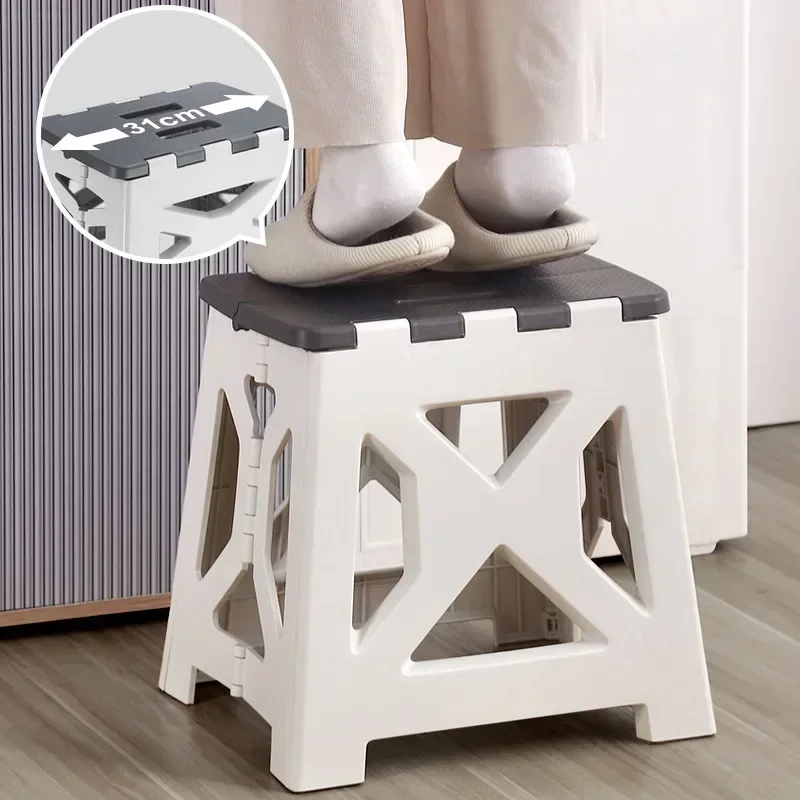 Portable Plastic Folding Stool - Kids Outdoor Bean Bag Chair recensione e prezzo