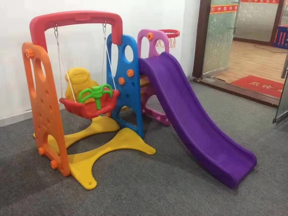 Mini Indoor/Outdoor Kids Play  - Kids Outdoor Swing Set With Slide recensione e prezzo