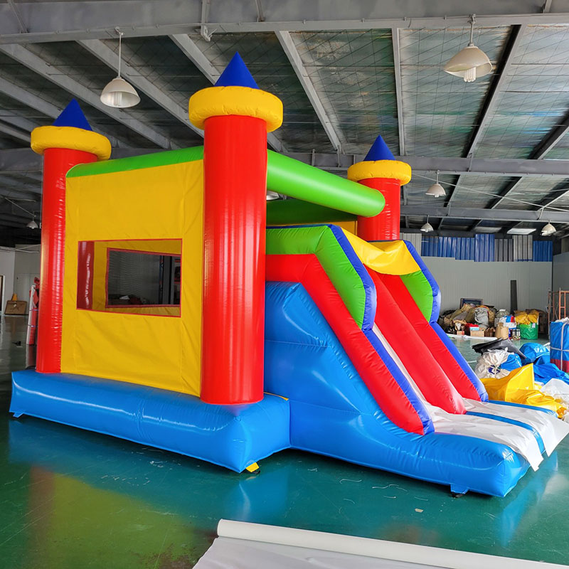 Bounce House with Slide Jumpin - Kids Outdoor House With Slide recensione e prezzo