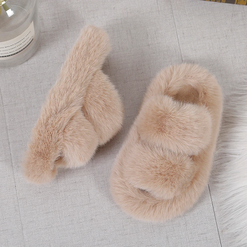 Girls Winter Fur Slippers Clas - Kids Indoor Outdoor Slippers recensione e prezzo