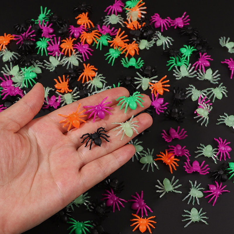 50-200Pcs Halloween Mini Spide - Outdoor Kids In An Indoor World recensione e prezzo